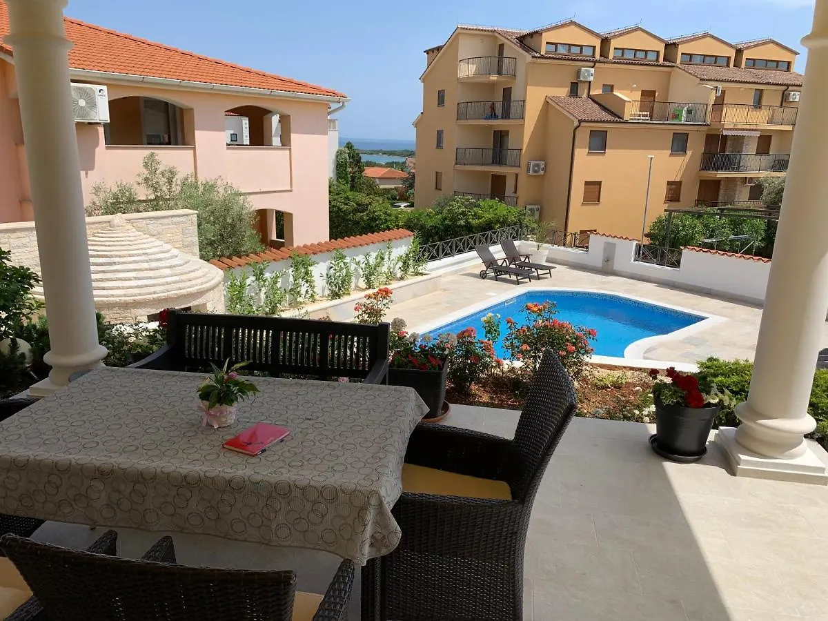Villa Istriana Liznjan Apartment